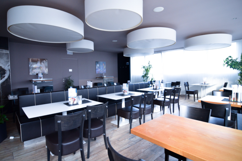 Blue Ice Caffe'