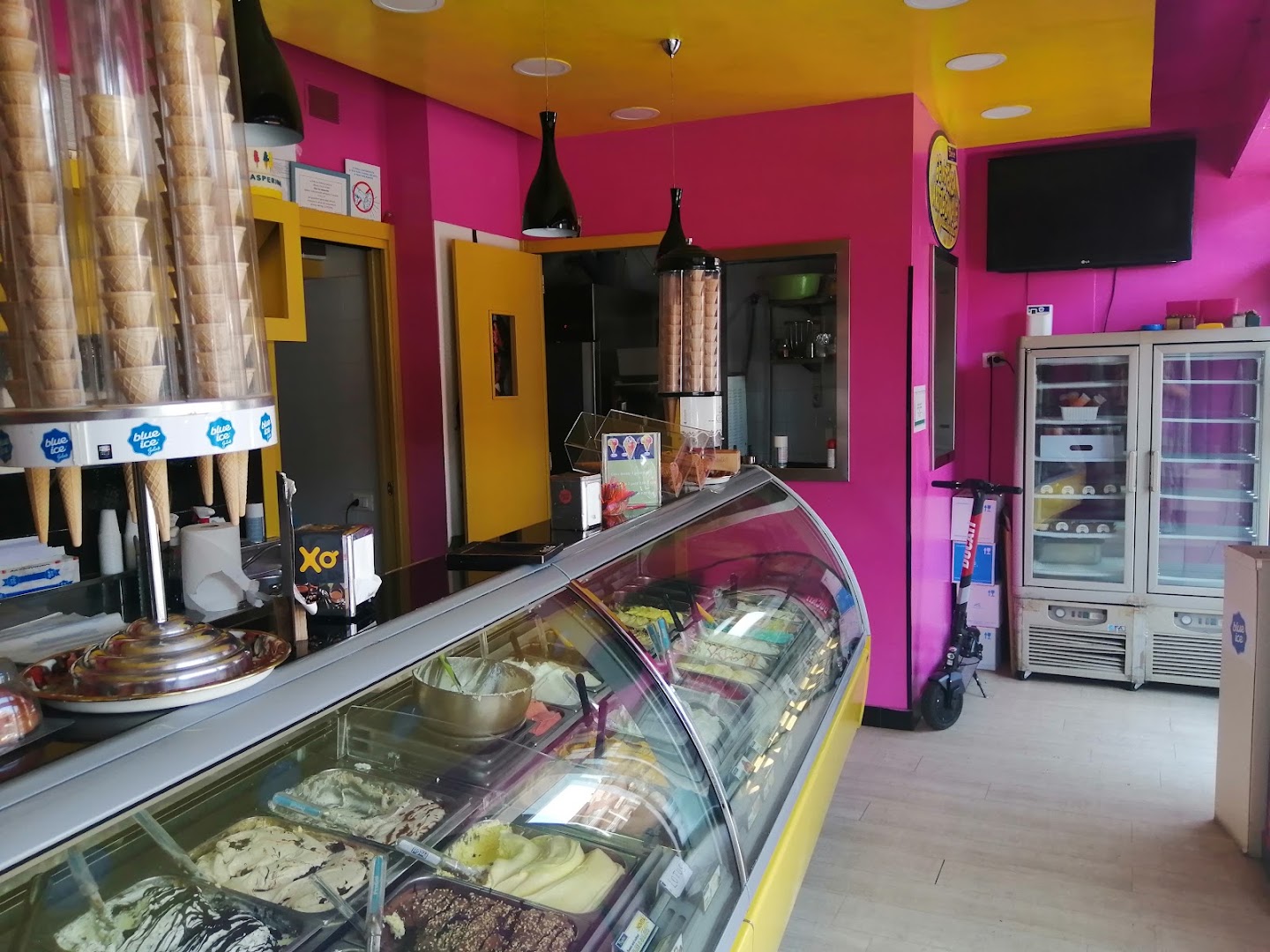 Blue Ice Gelateria Gasperina