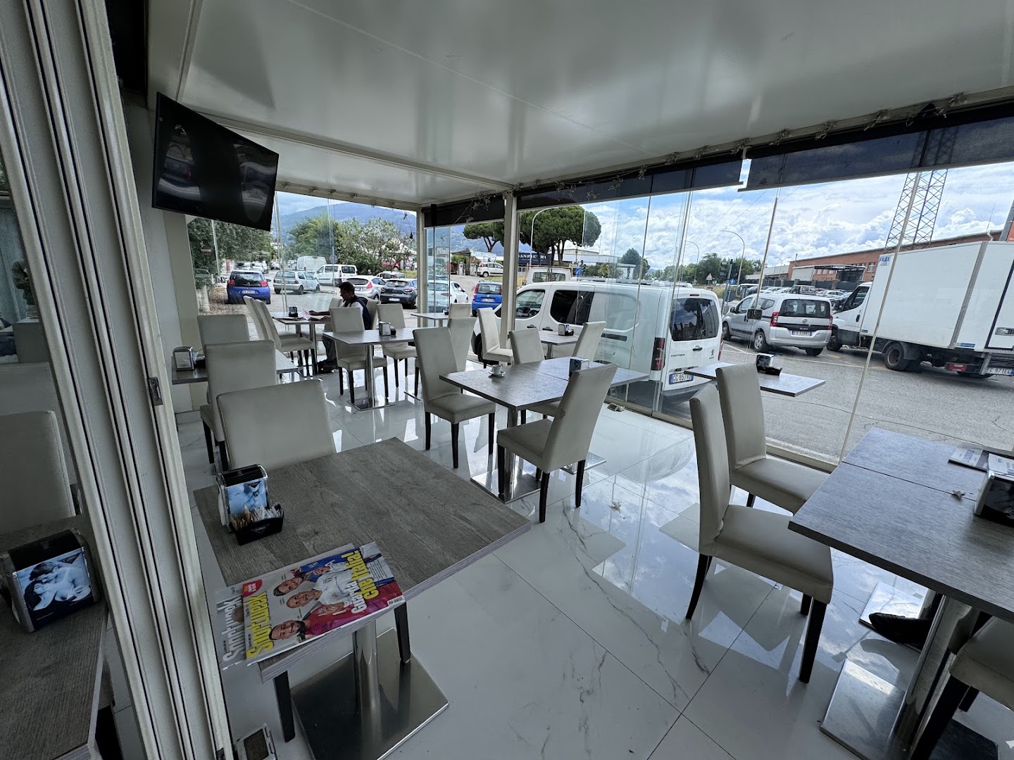 Blue Moon Bar