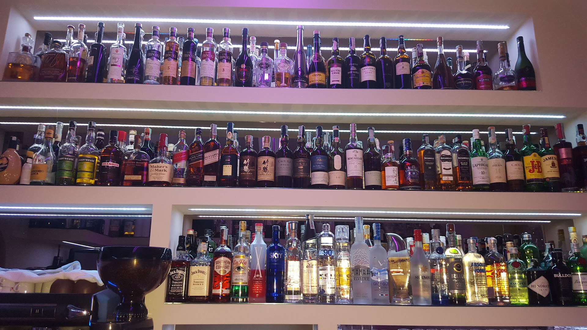 Bobos Wine Bar