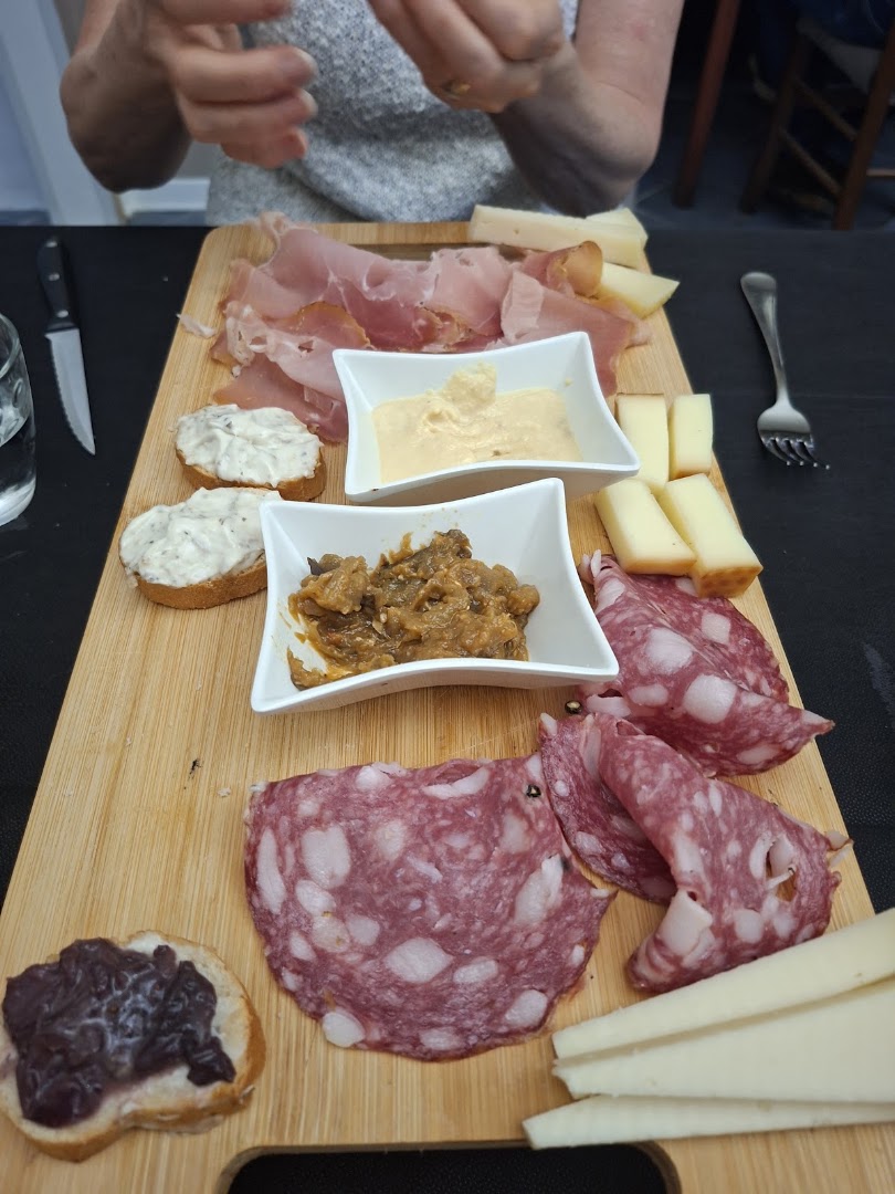 Boccon Di Vino Osteria - Pizzeria, Pistoia
