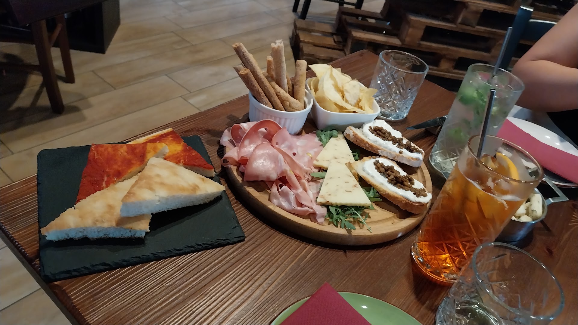 Bodeguero Cantina con Cucina