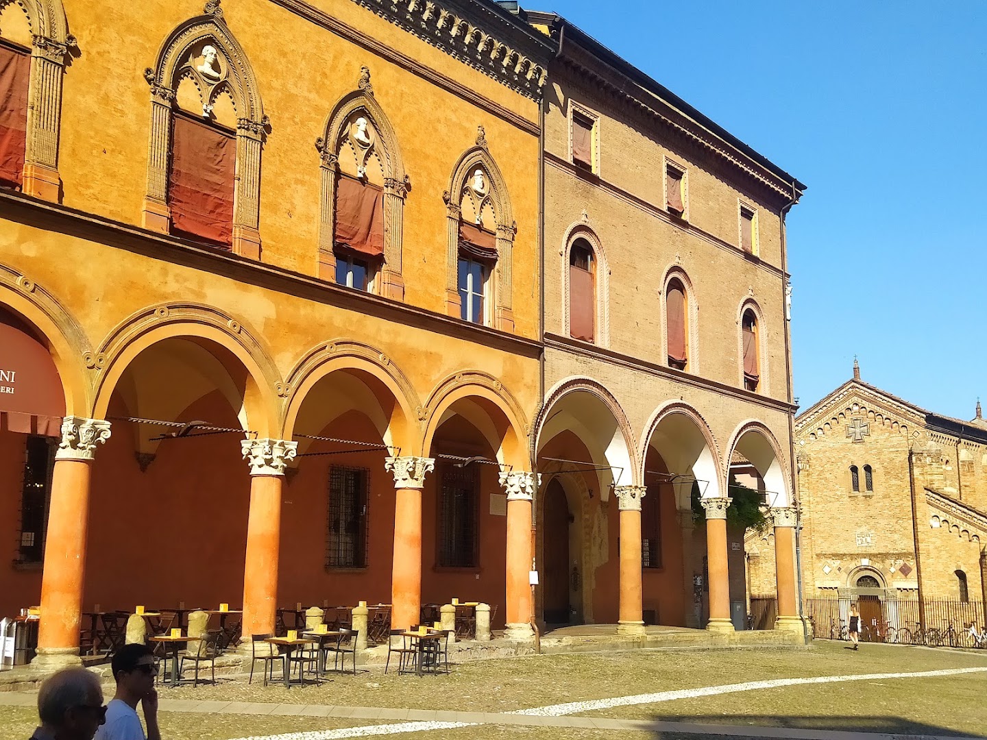 Bologna Lounge Bar