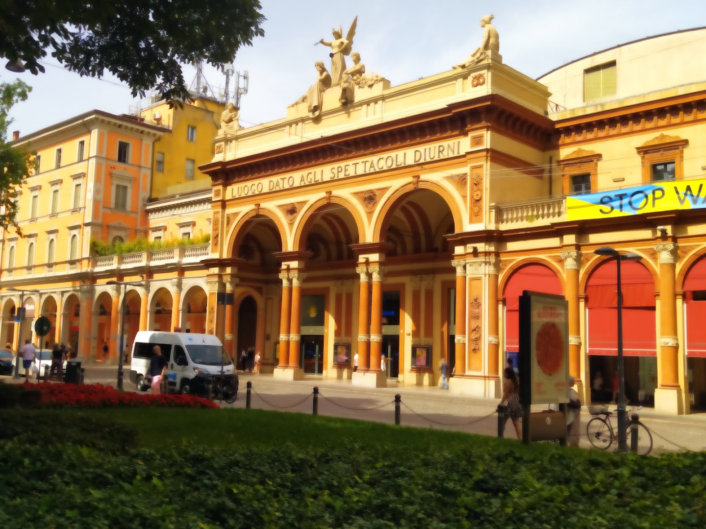 Bologna Lounge Bar