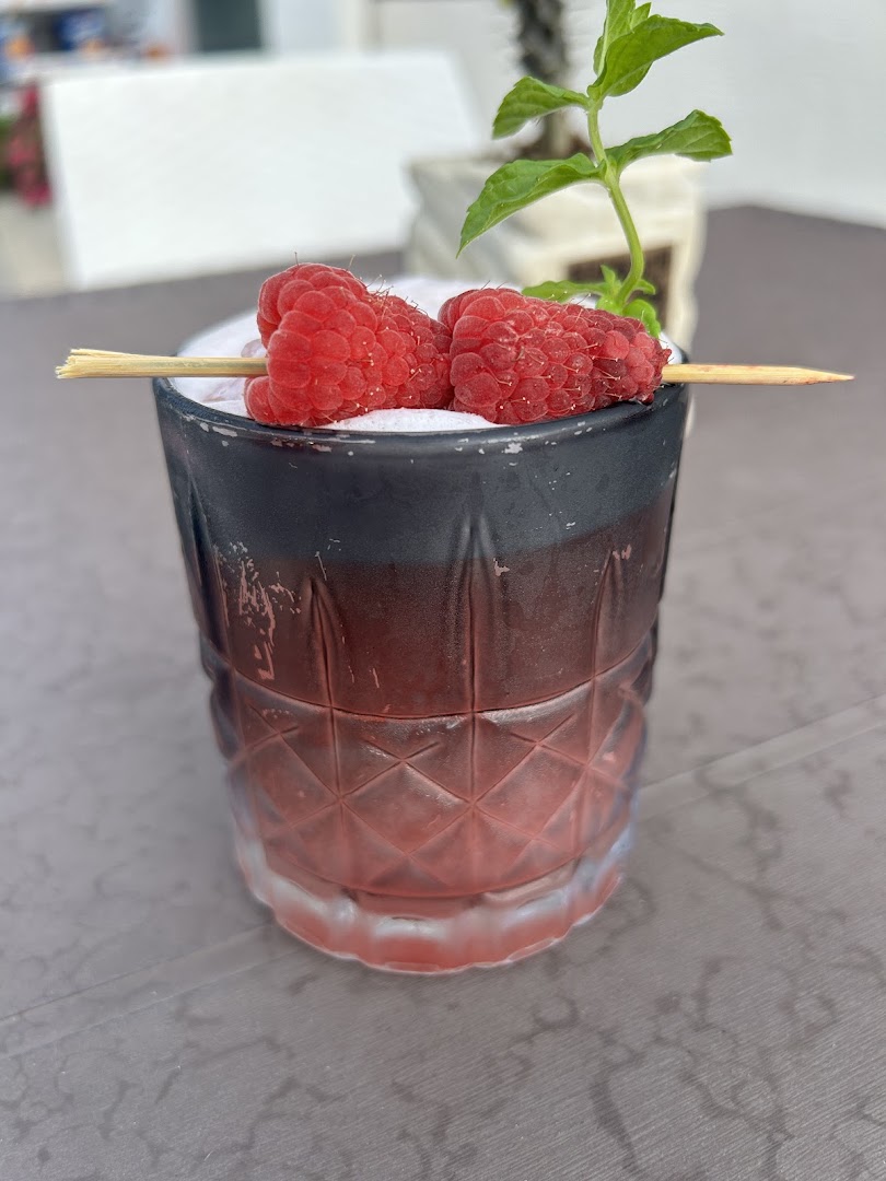 BOMDIA BEACH - Food-Bar