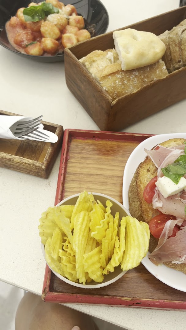 Bon Ton Bistrot