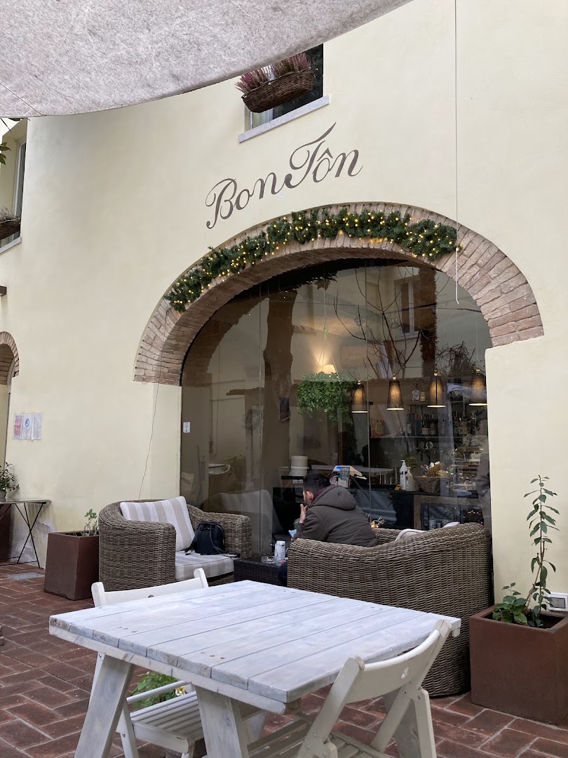 Bon Ton