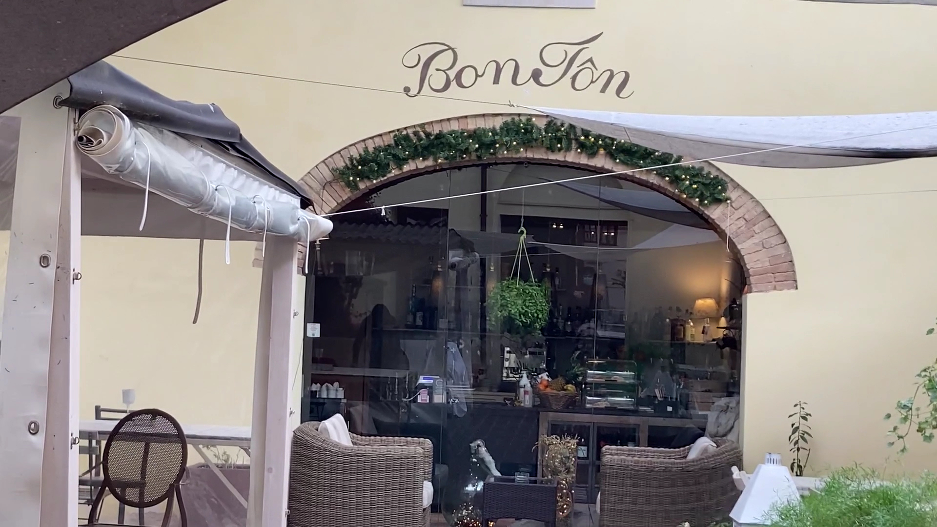 Bon Ton