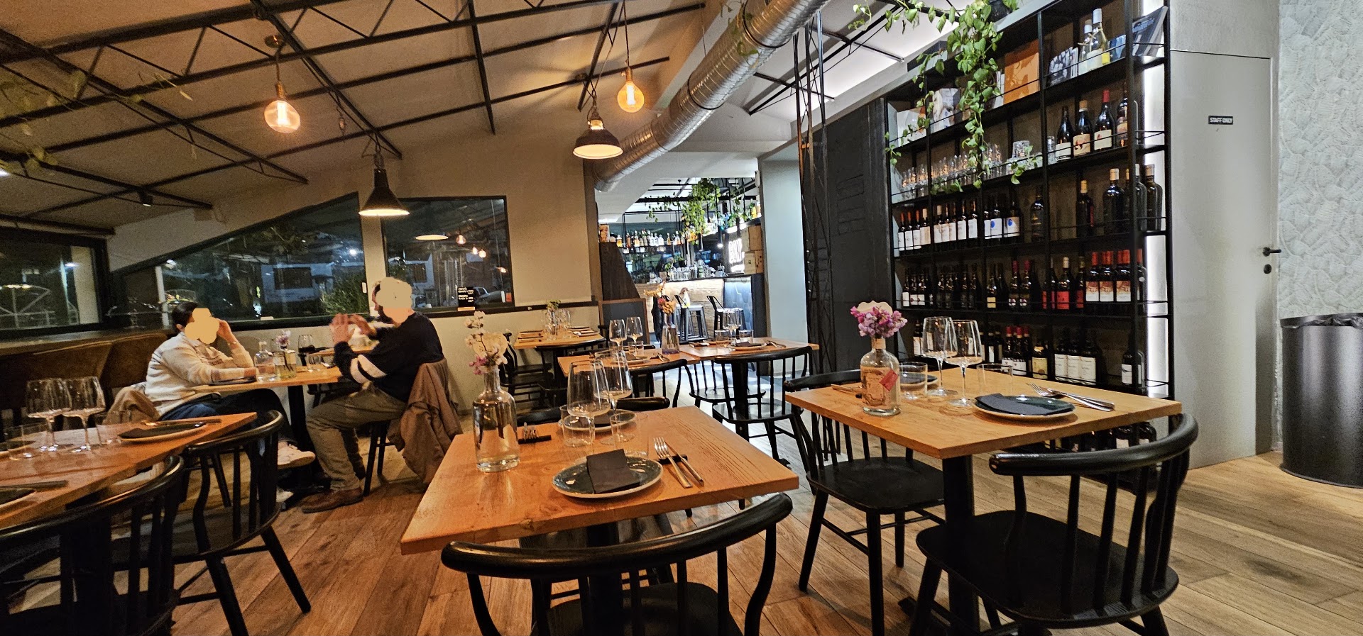 Bon’s - Dining Lovers