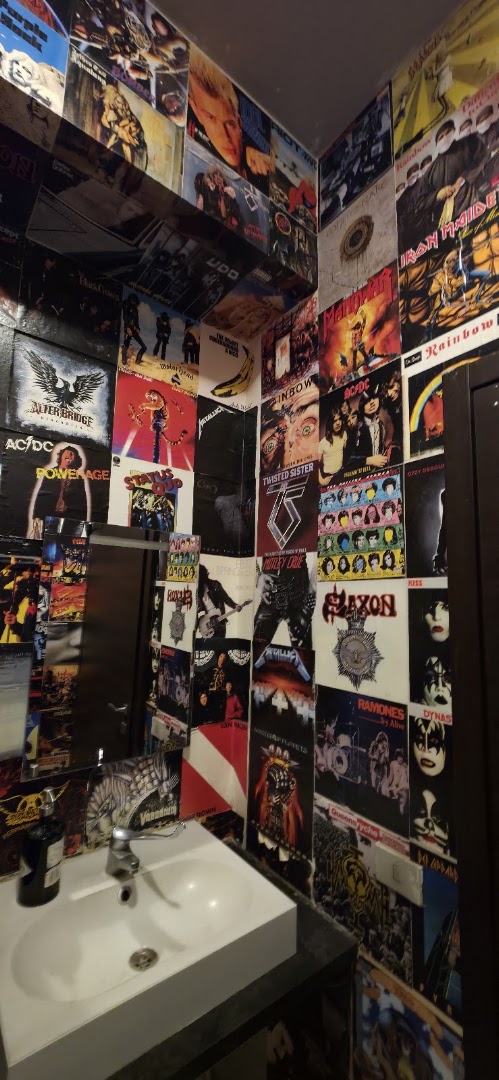 Bootleg Pub and Kitchen