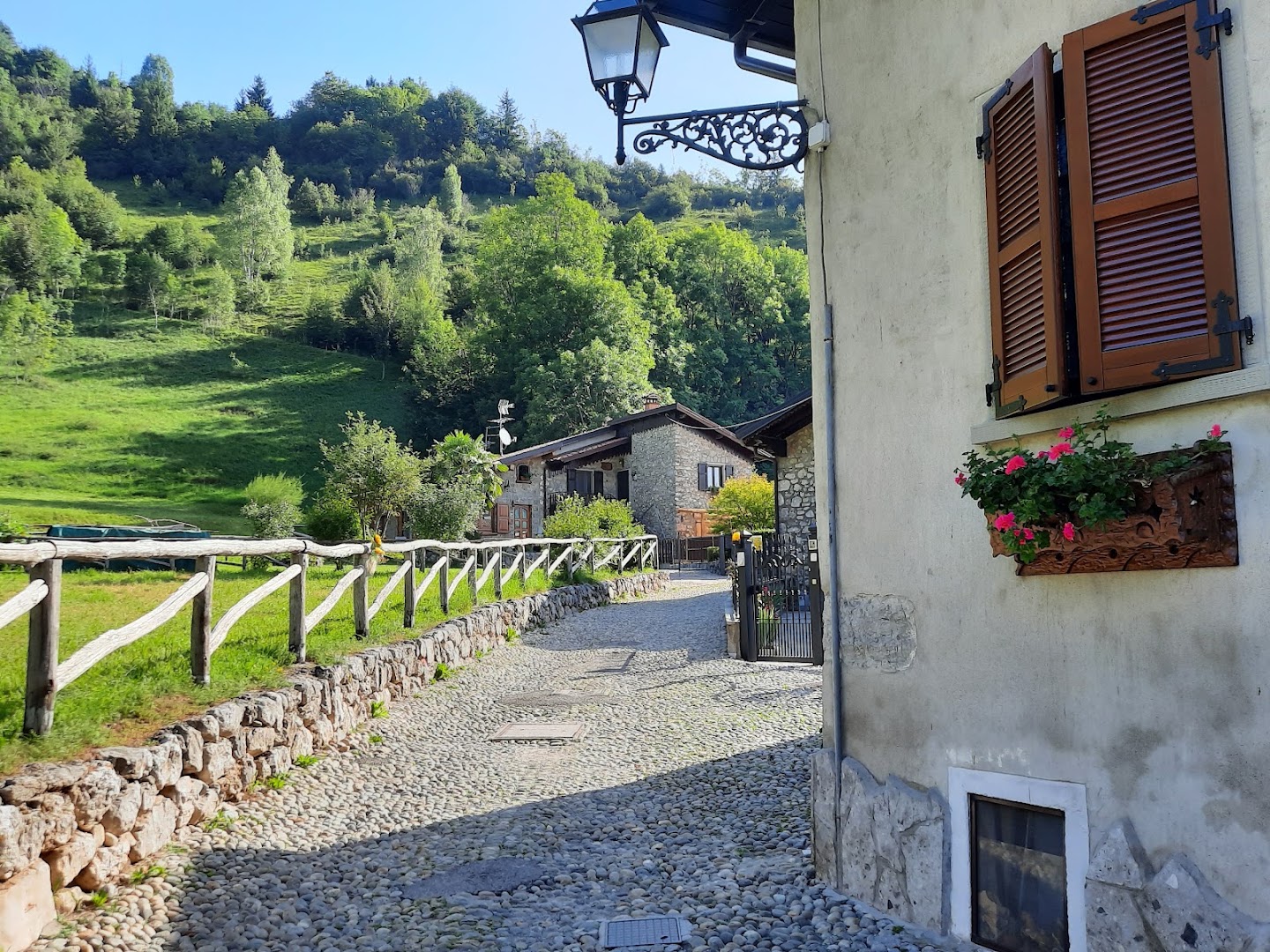 Borgo di Rusio
