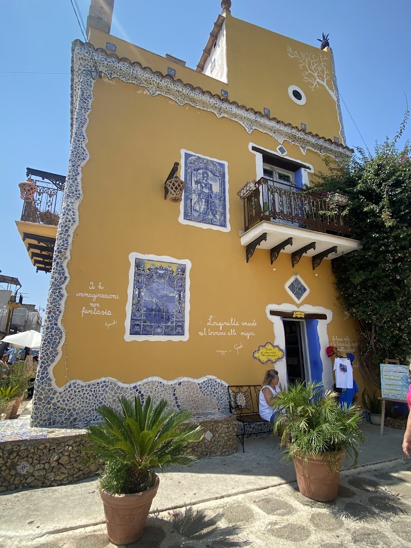 Borgo Parrini Case Museo "I CAMPANILI A BORGO PARRINI" e Bar del Borgo