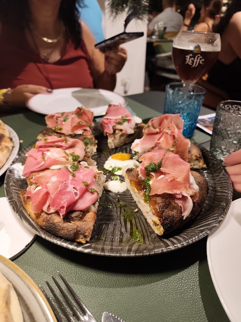Botanike Restaurant
