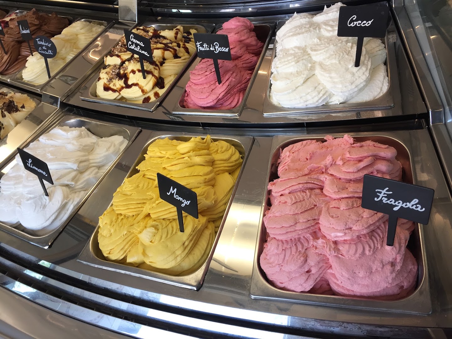 Bottega del Gelato Eis Center, Cassola
