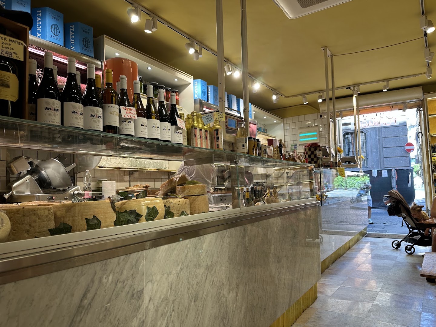 Bottega Trevi