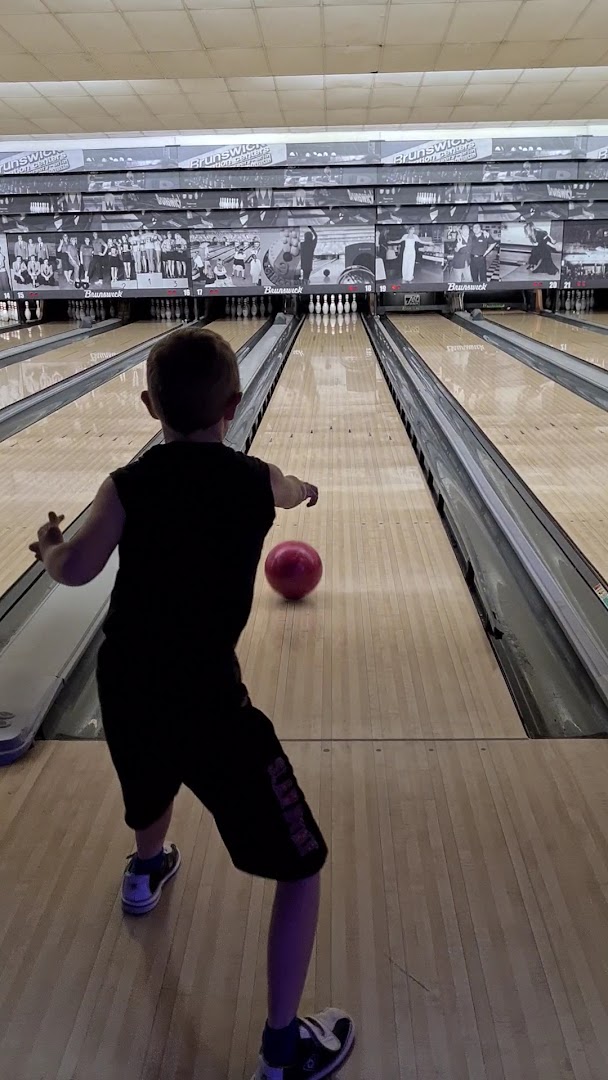 Bowling Brunswick, Roma