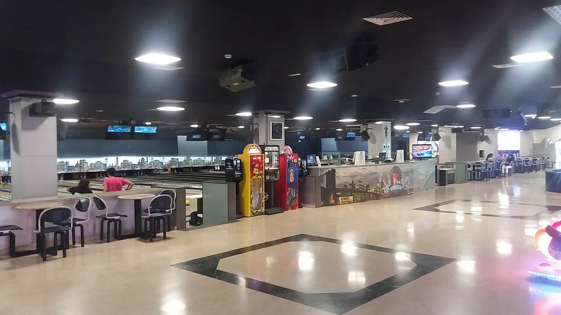 Bowling Manhattan