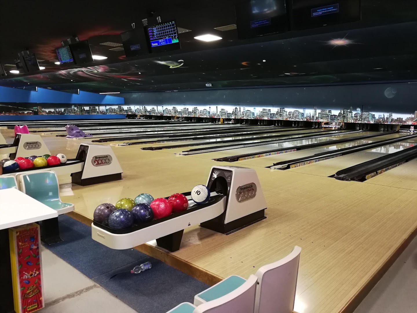 Bowling Manhattan