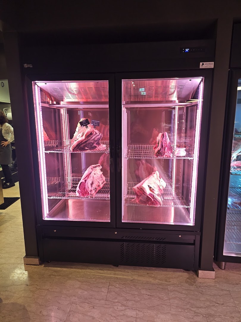 BRACERIA CAPUTI MACELLERIA -sede invernale-