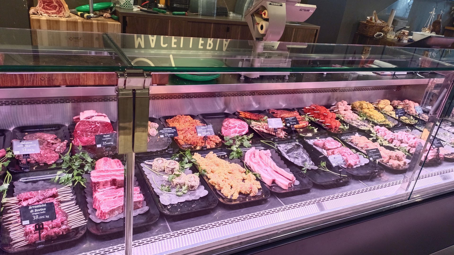 BRACERIA CAPUTI MACELLERIA -sede invernale-