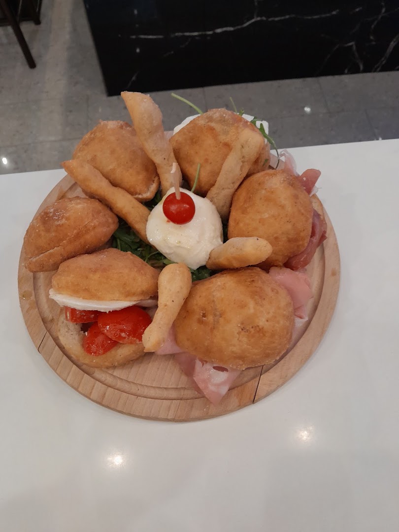 BRACERIA/PIZZERIA BAR STOP