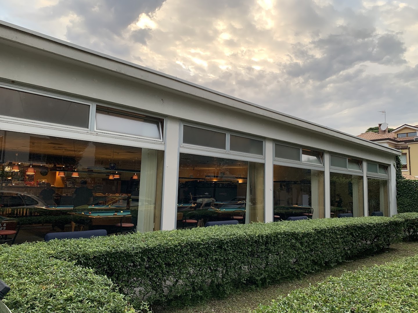 Break Point Billiard Club