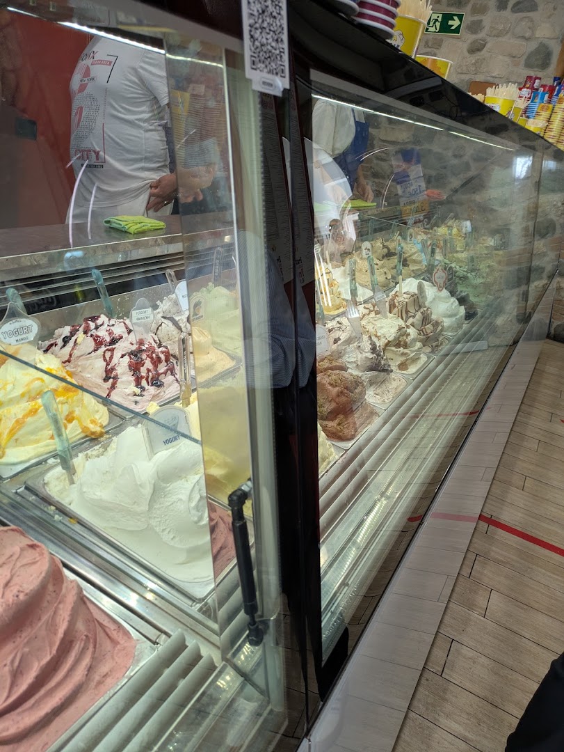 Break’s Ice Cream
