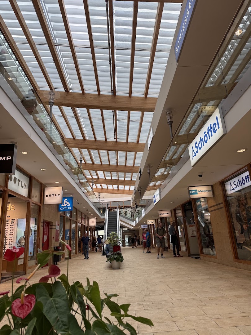 Brenner Outlet