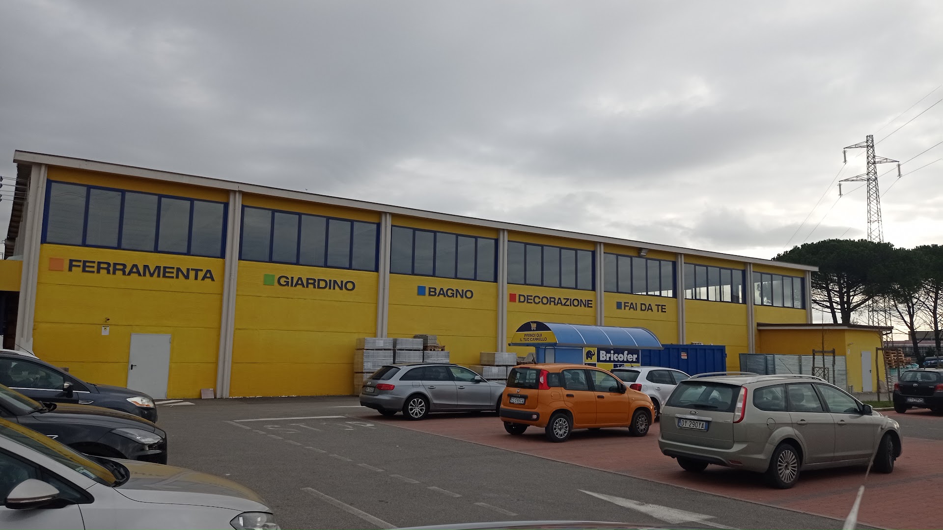 Bricofer Cascina