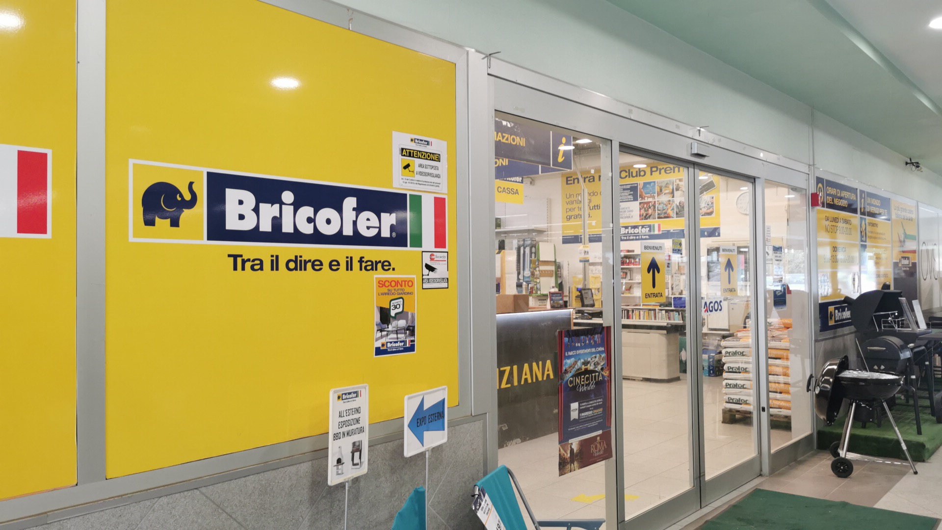 Bricofer Manziana, Manziana