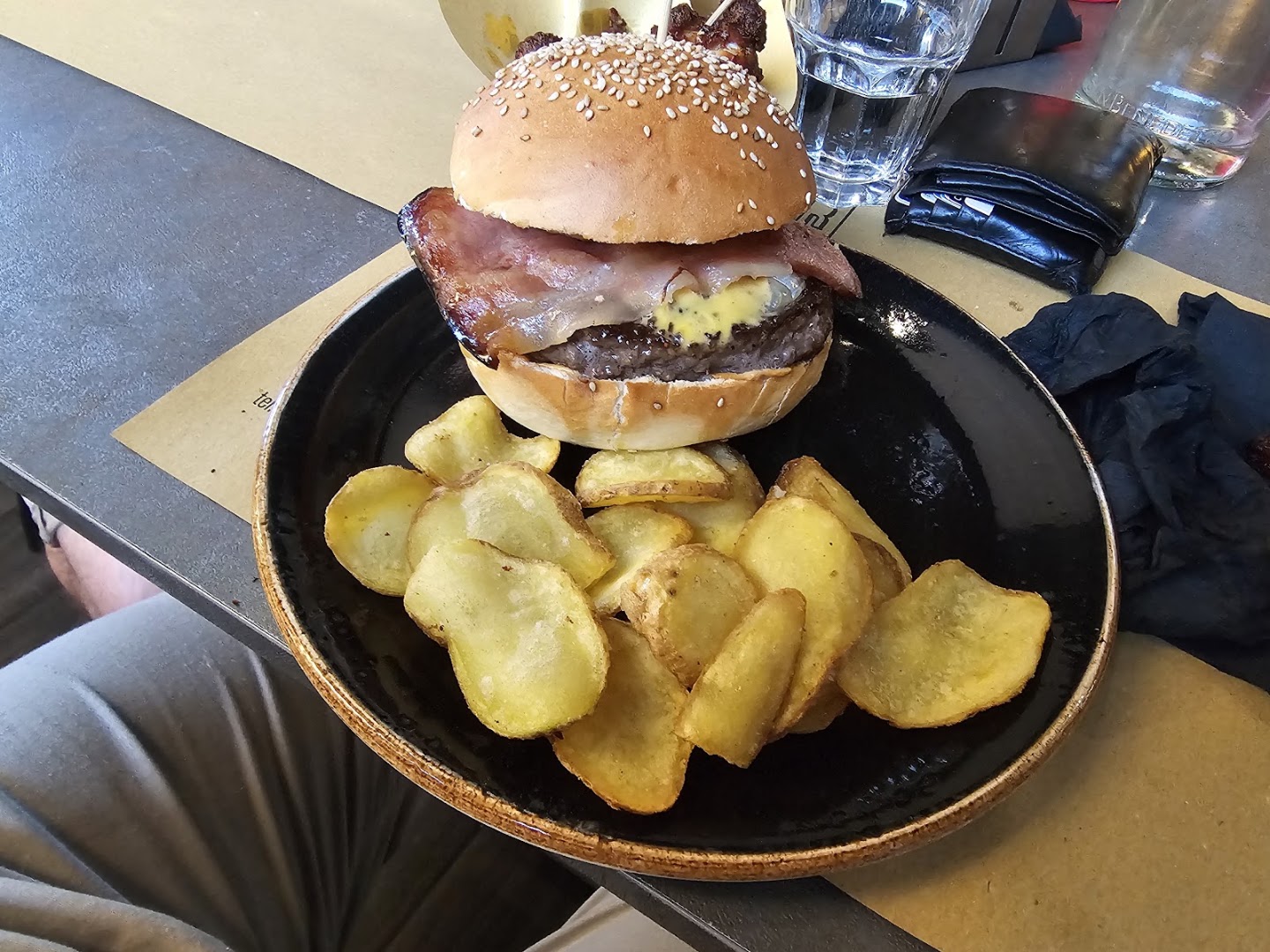 Brus Bar