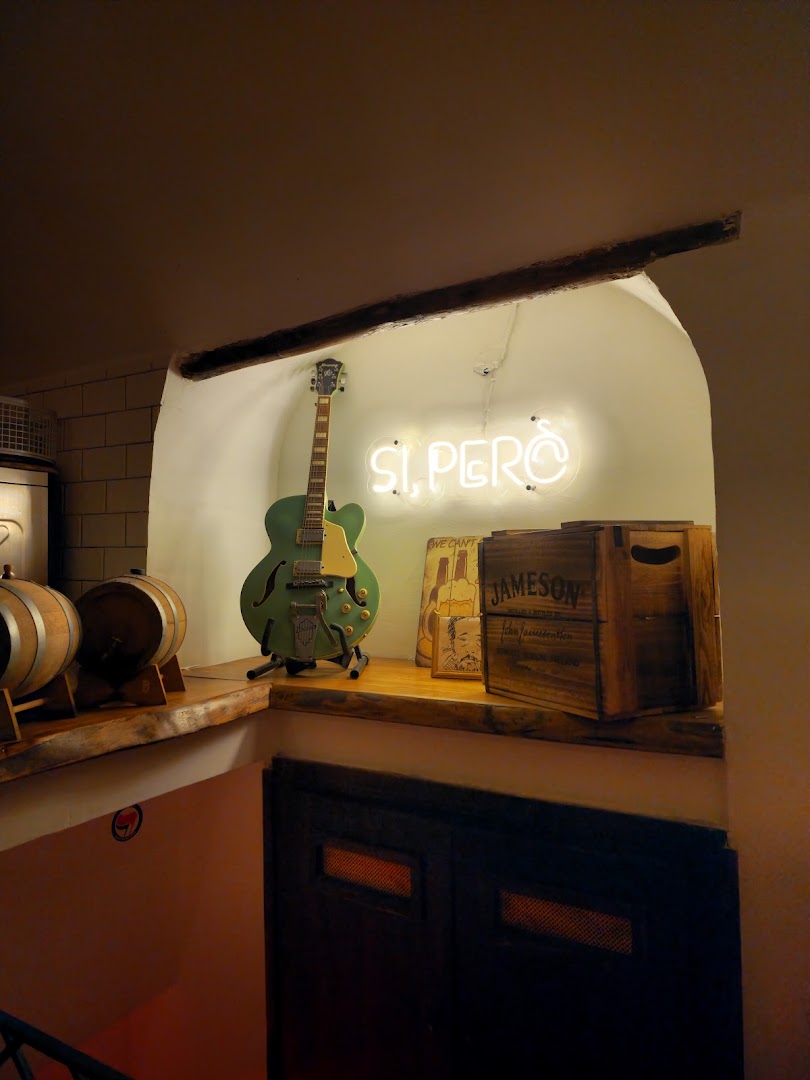 Bucopertuso - Public House, Napoli
