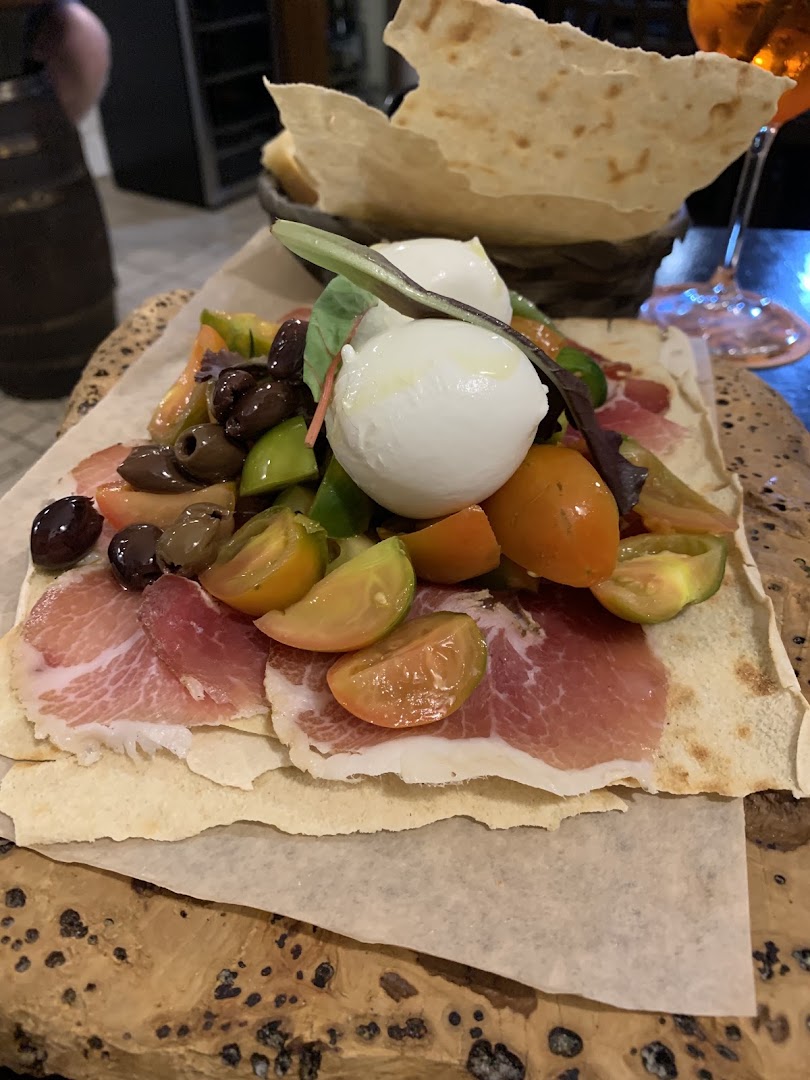 BuffHouse wine therapy & bistrot