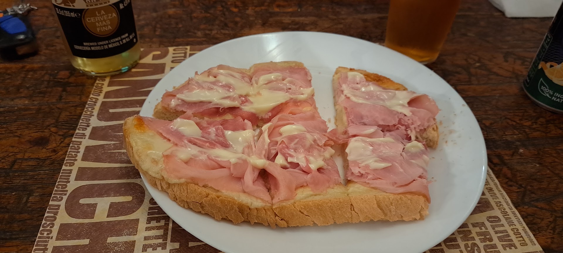 Bulldog, Modena