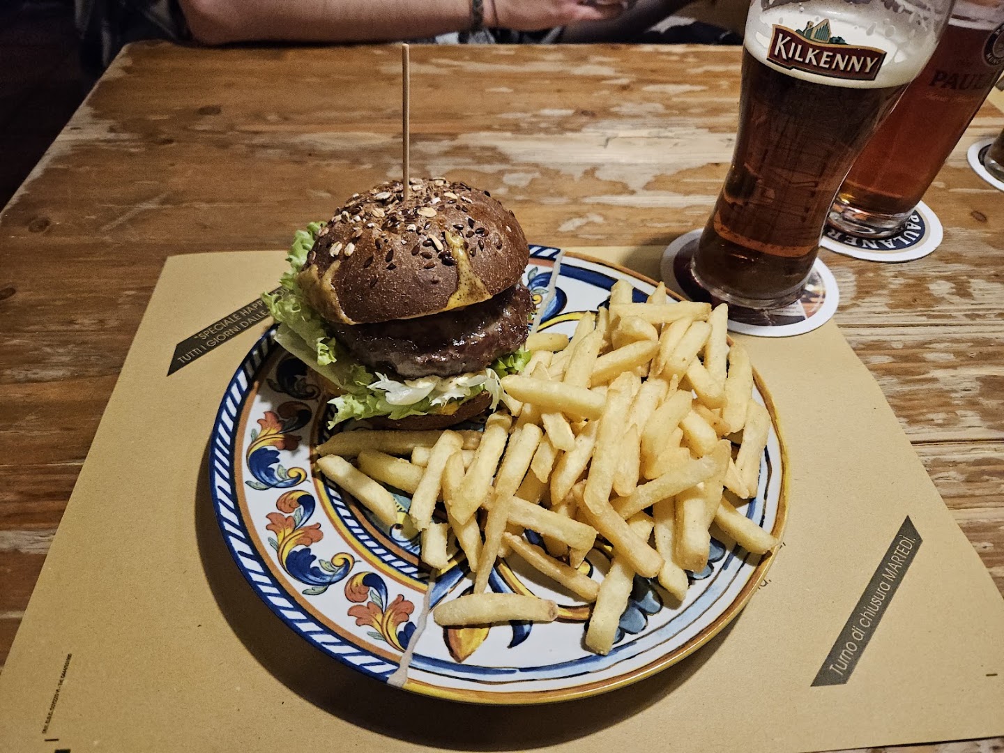 Bulldog's Holland Pub. Birreria e Hamburgheria Vicentina