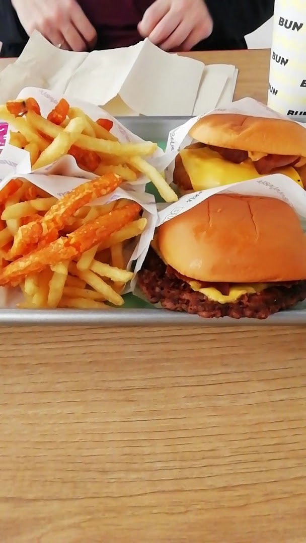 Bun Burgers - Merlata Bloom