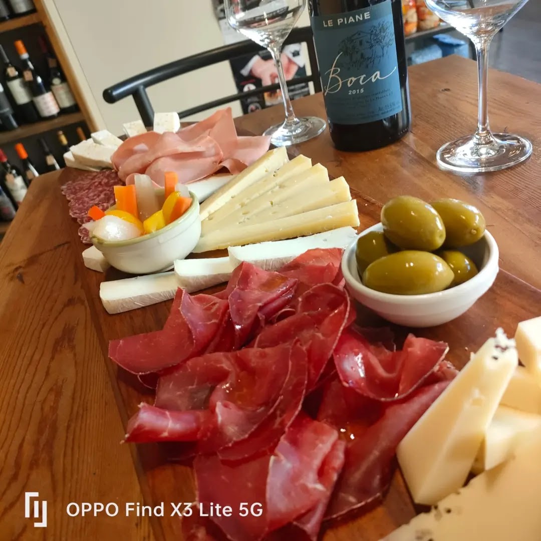 Buongustaio - Drink&Food - Wine Bar - Prodotti tipici, Colico