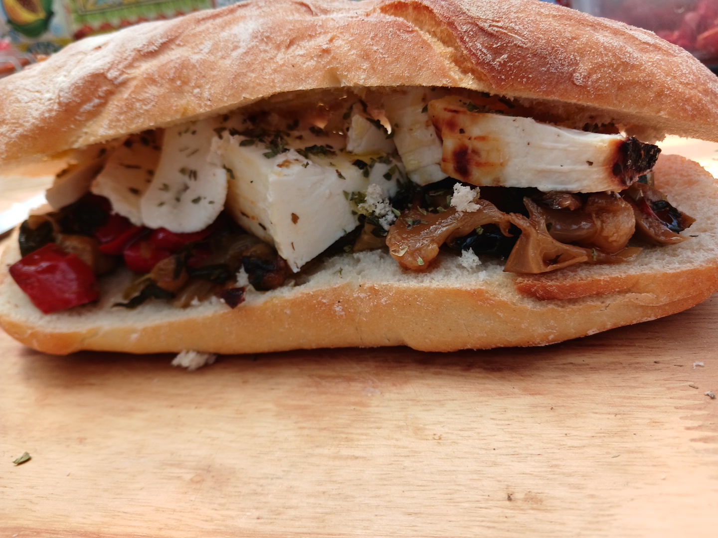 Burgaretta Ortaggi Arrosto.Food. Pane Cunzato.TaglieriRurali. Bruschette. Pagnotte siciliane farcite.Braceria.