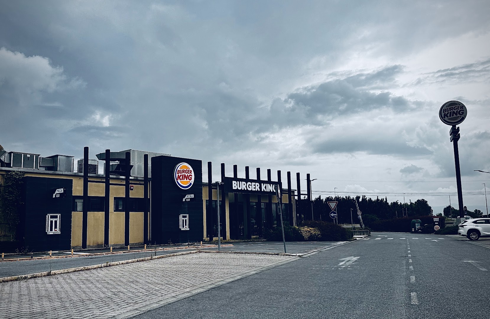 Burger King - Massa e Cozzile