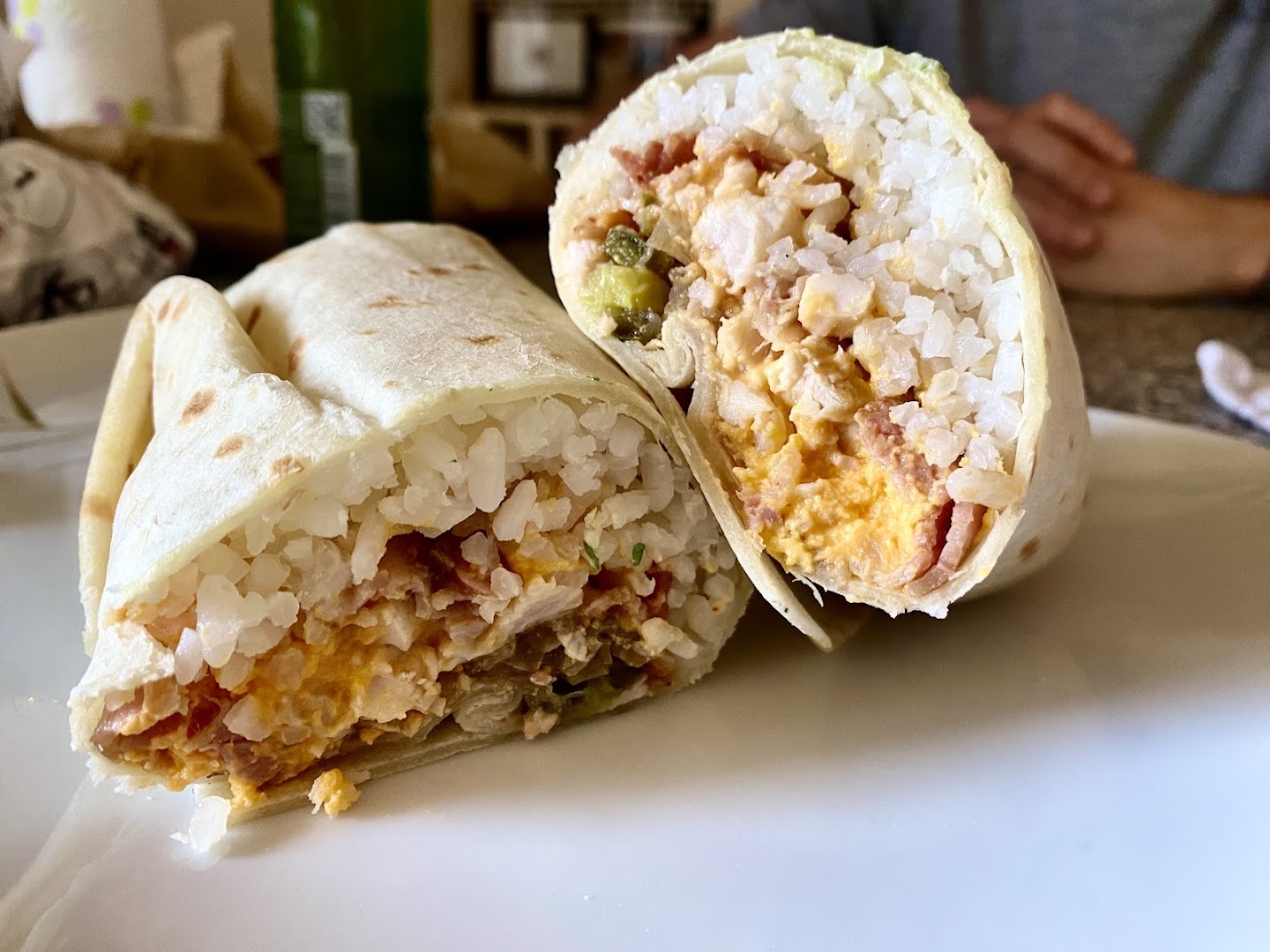 Burrito Bar - La Casa de Los Burritos