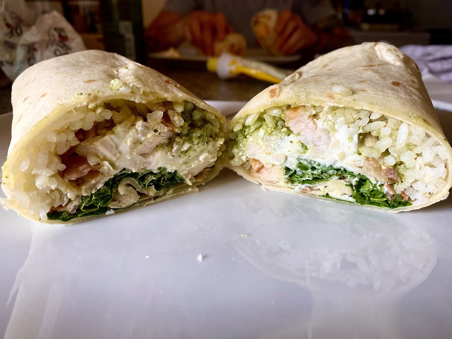 Burrito Bar - La Casa de Los Burritos