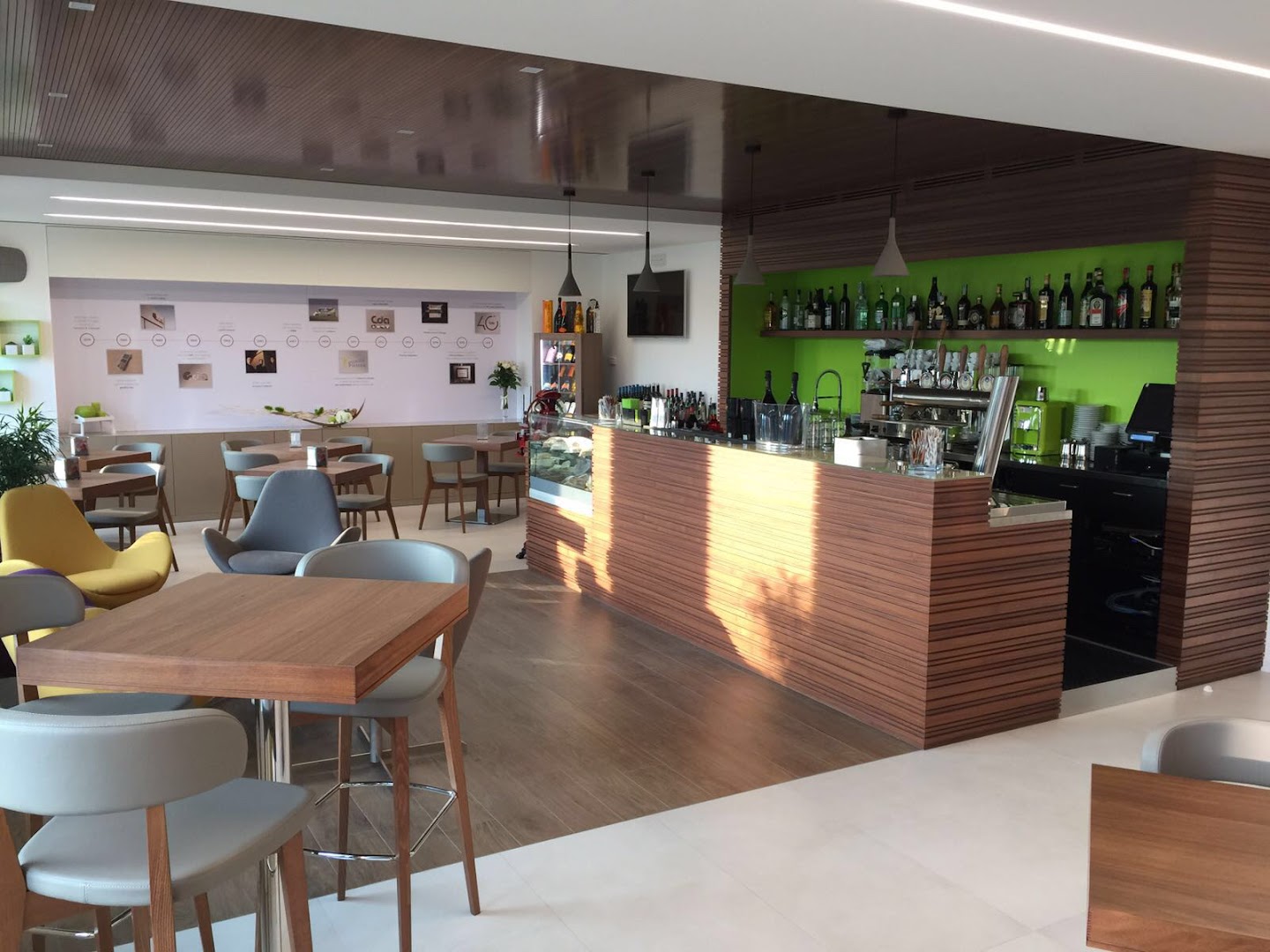 C.D.A. Lounge Bar