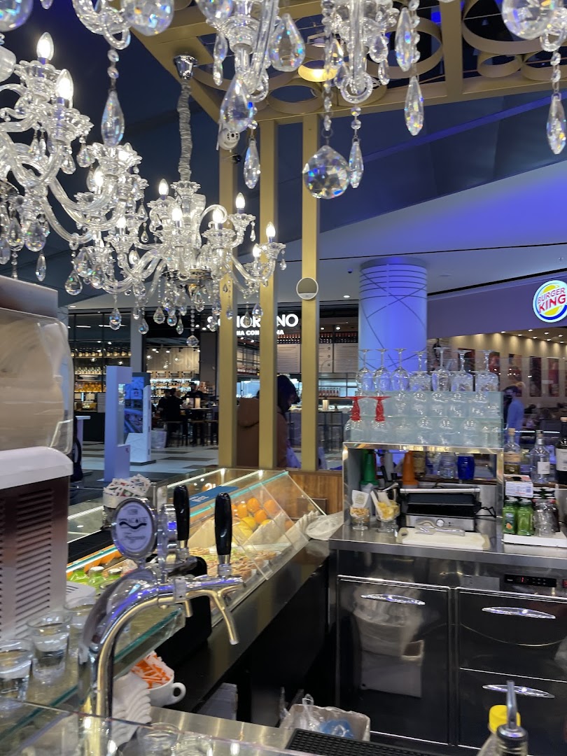 C House coffee shop guidonia