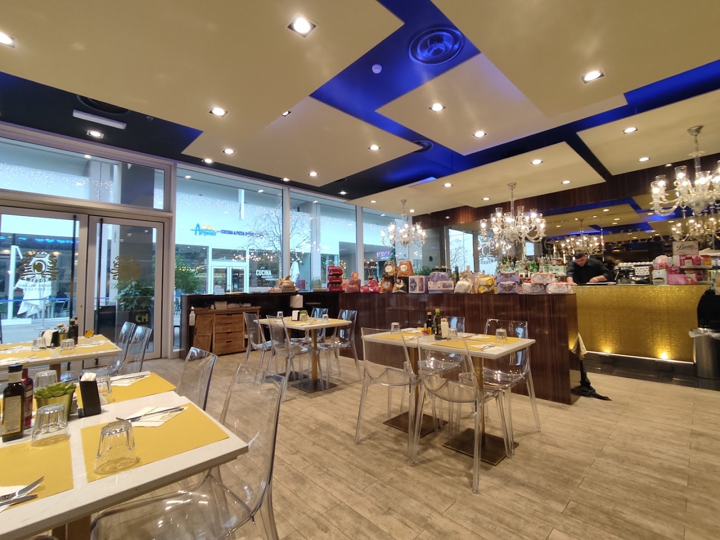 C-HOUSE MILANO cafè|restaurant
