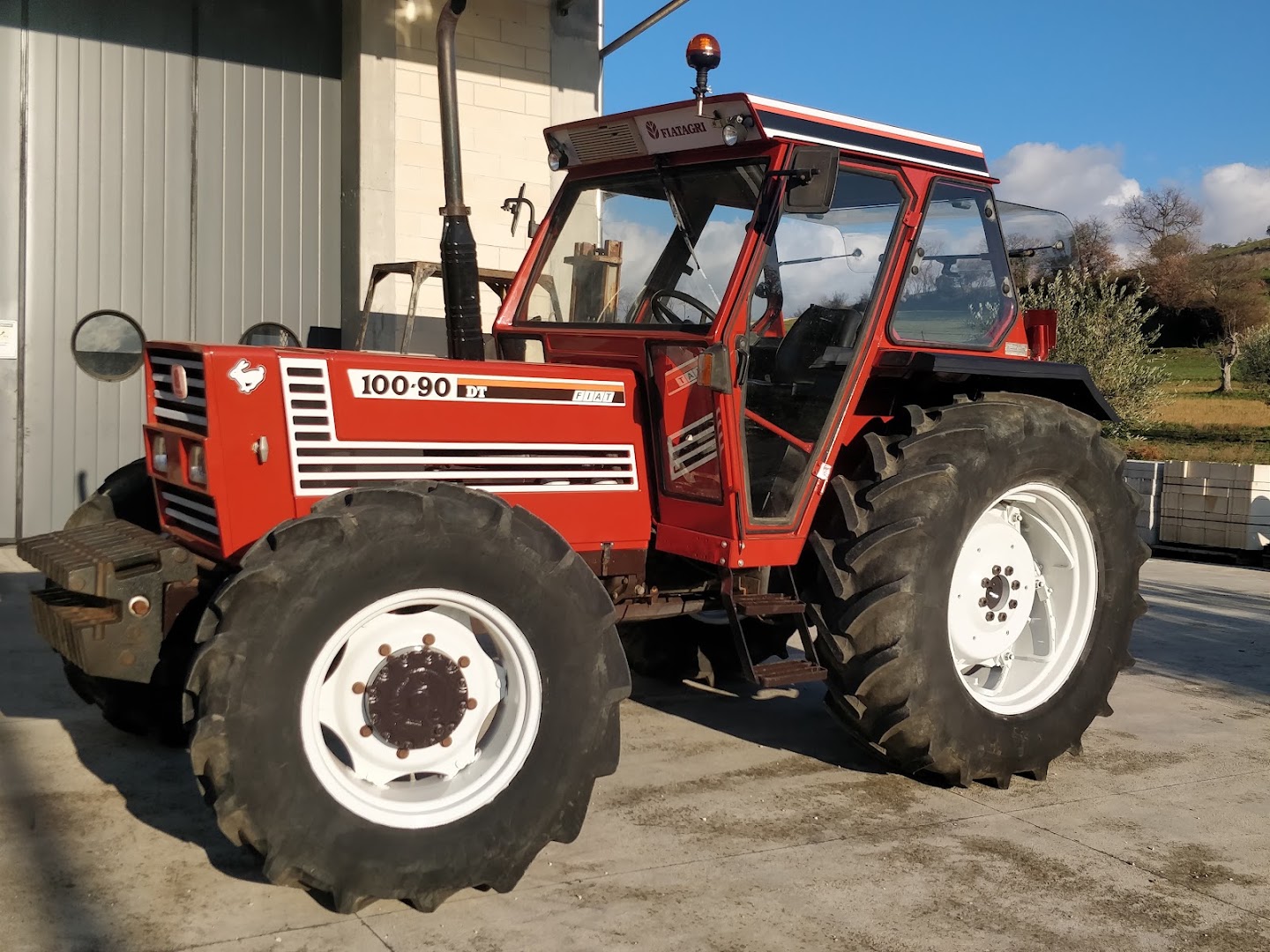 C.M.T. di Saccone Minicozzi Antonio, Vendita Mietitrebbie e Macchine Agricole