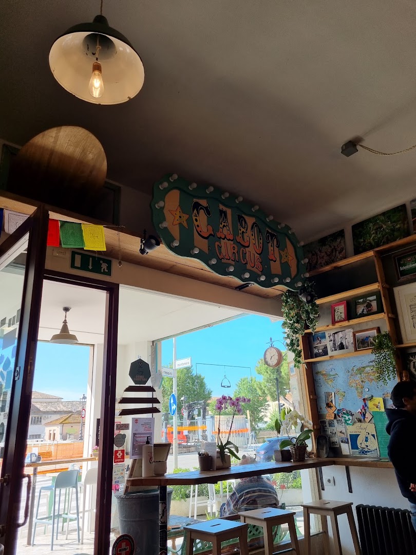 Cabot Cove - Outdoor Sport Cafè