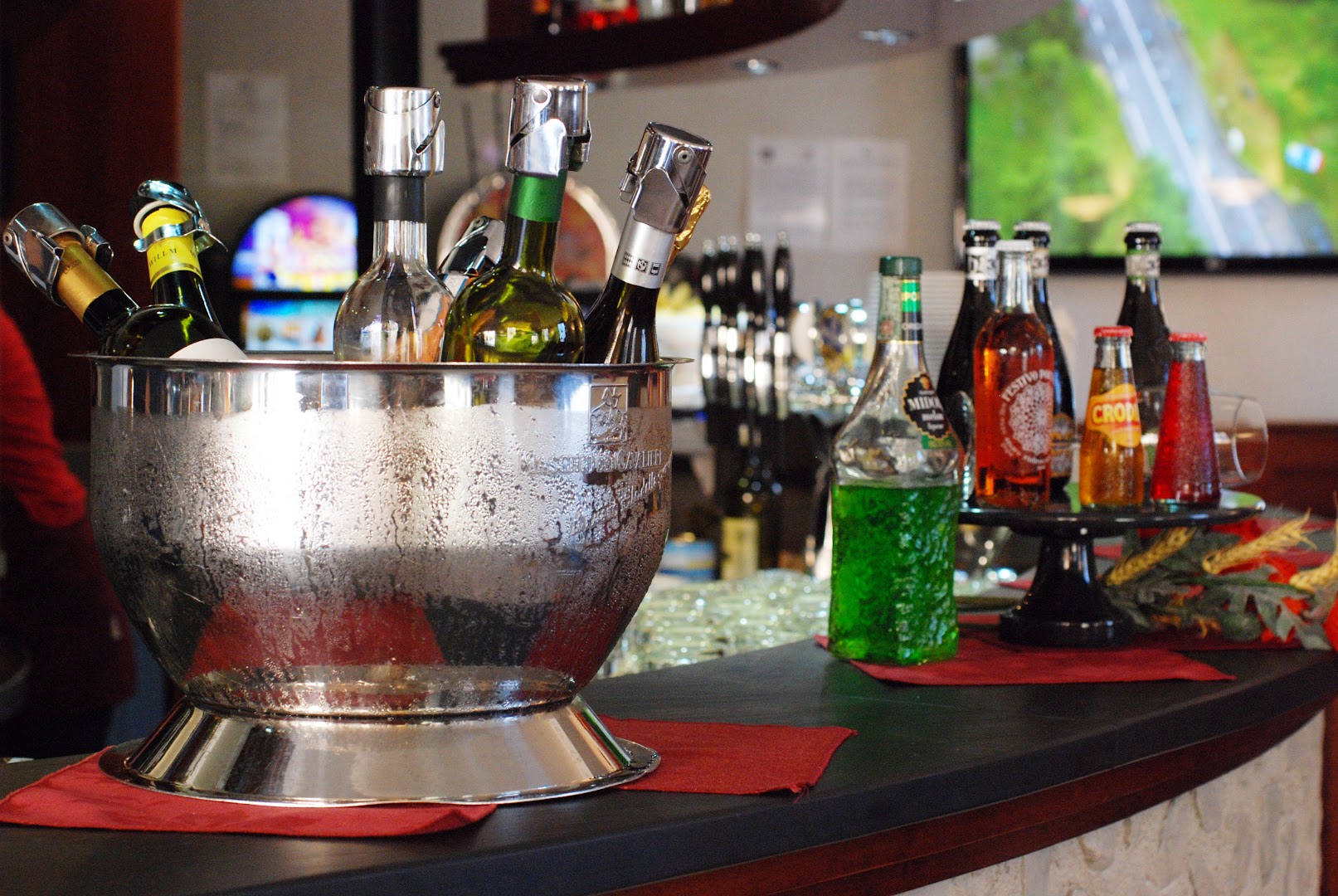 Caesar's Bar