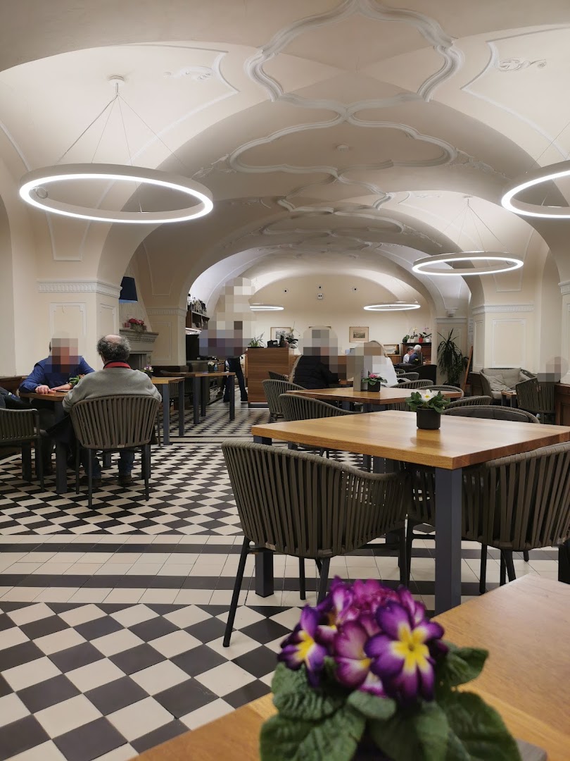 Cafe Bistró Villa Aufschnaiter
