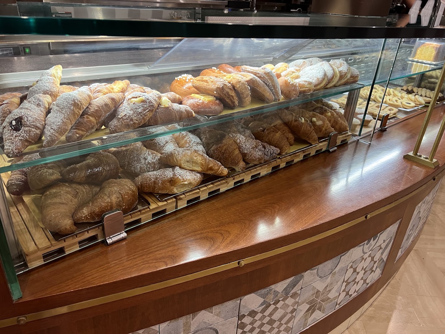 Cafè CALIENTE - pasticceria buffet rosticceria