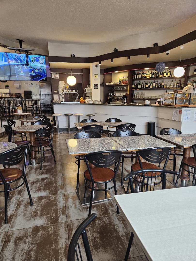 Café Carrara Pizzeria by BabayagaSRL, Oltre il Colle